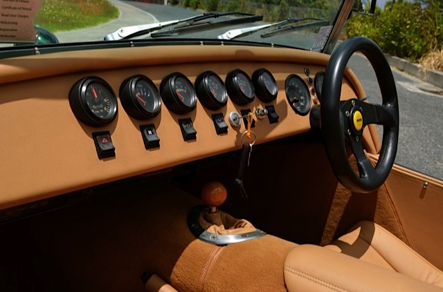 Lotus 7 dash