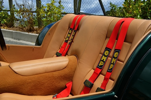 Lotus 7 seatbelts